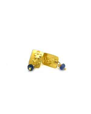 18k gold post with blue sapphire beads