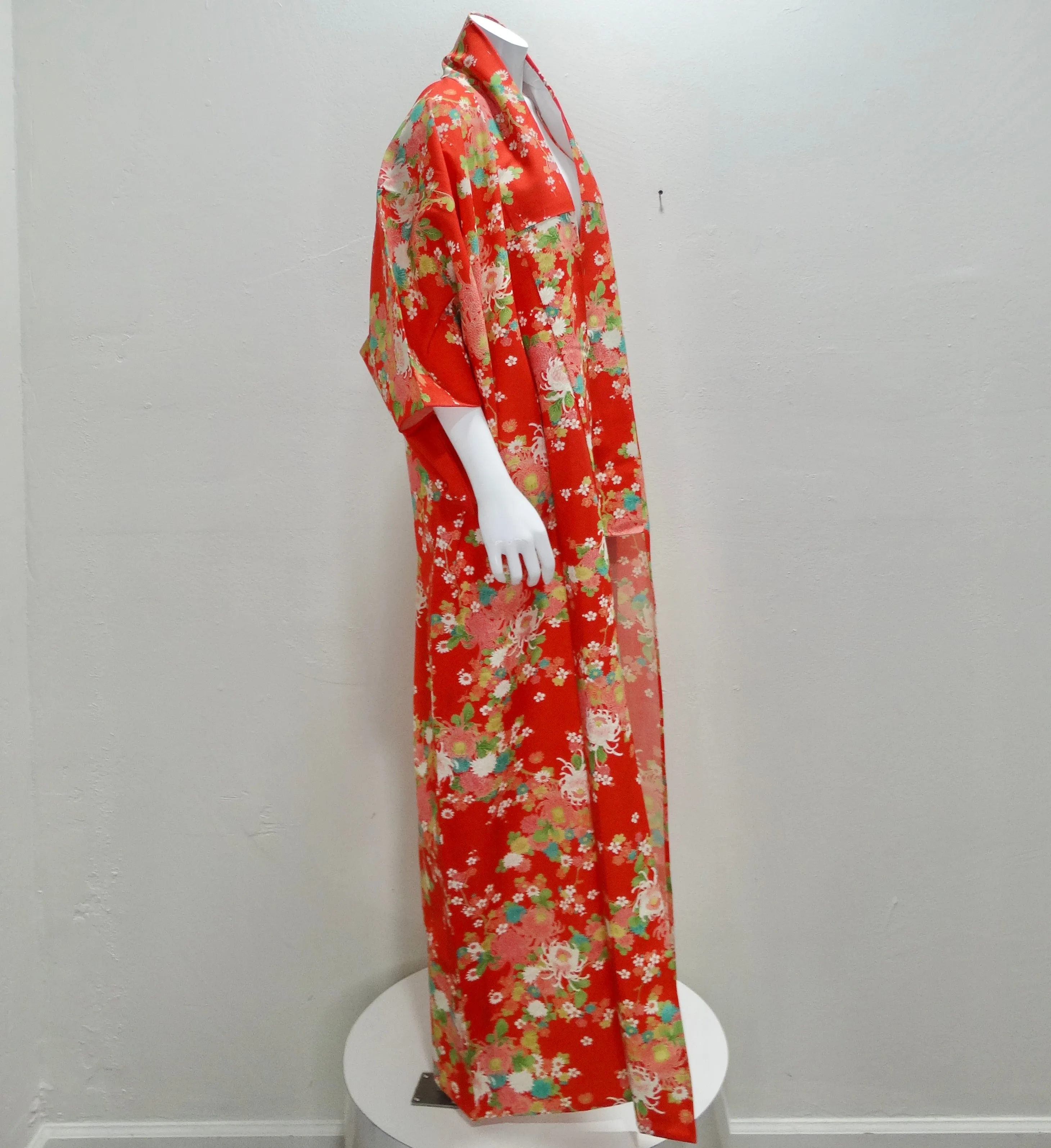 1970s Handmade Japanese Red Floral Long Kimono