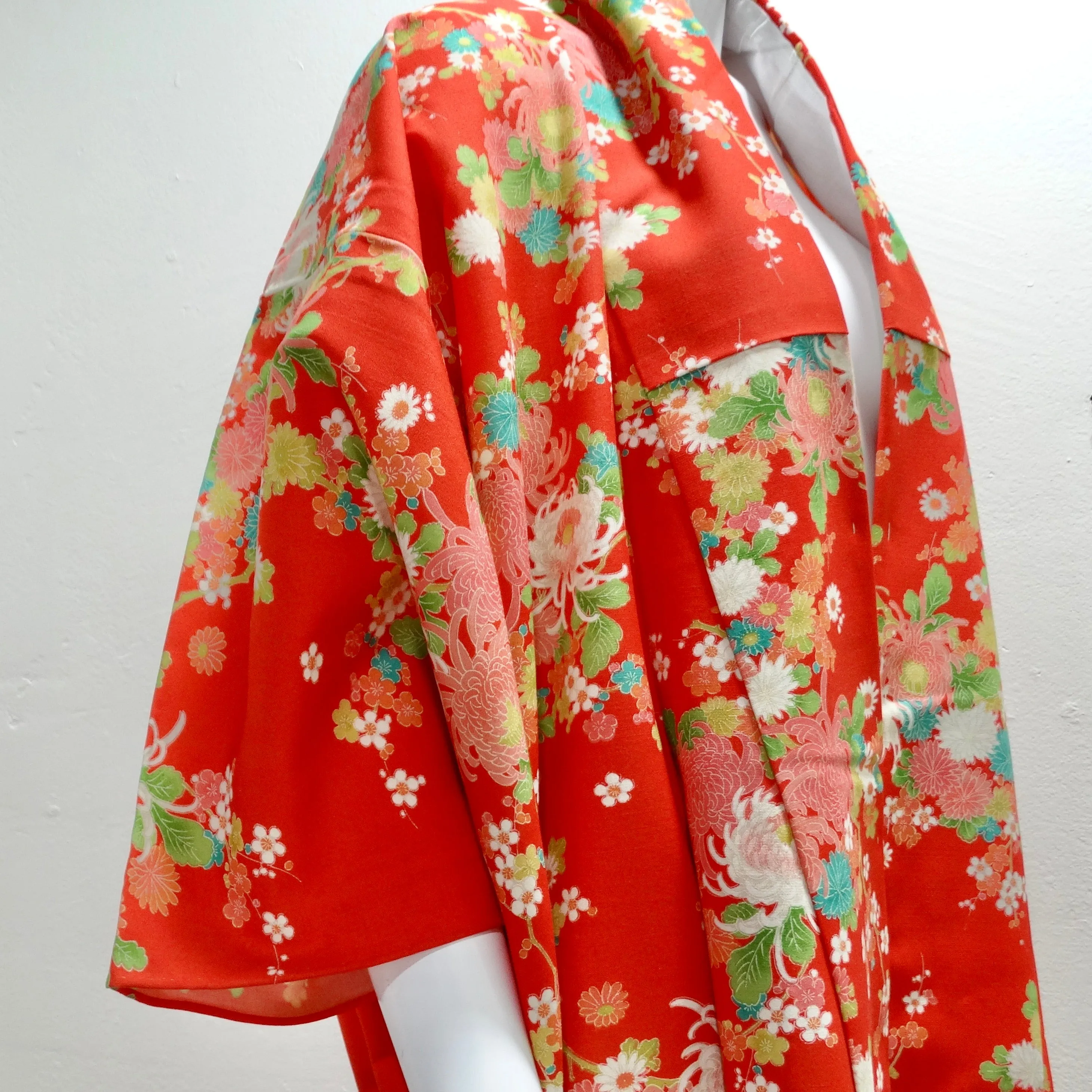 1970s Handmade Japanese Red Floral Long Kimono