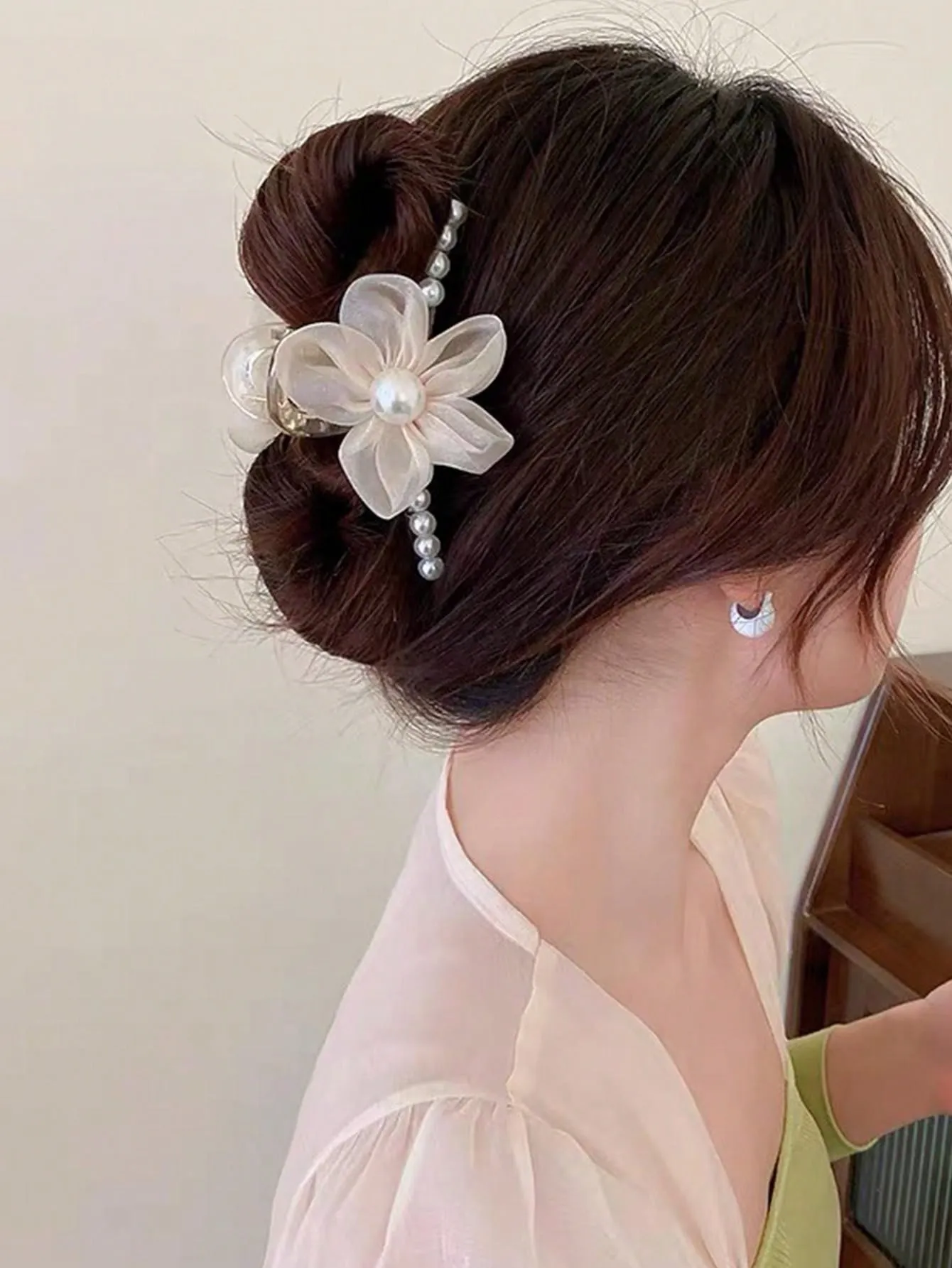 1pc Mesh Flower & Faux Pearl Decor  Hair Claw