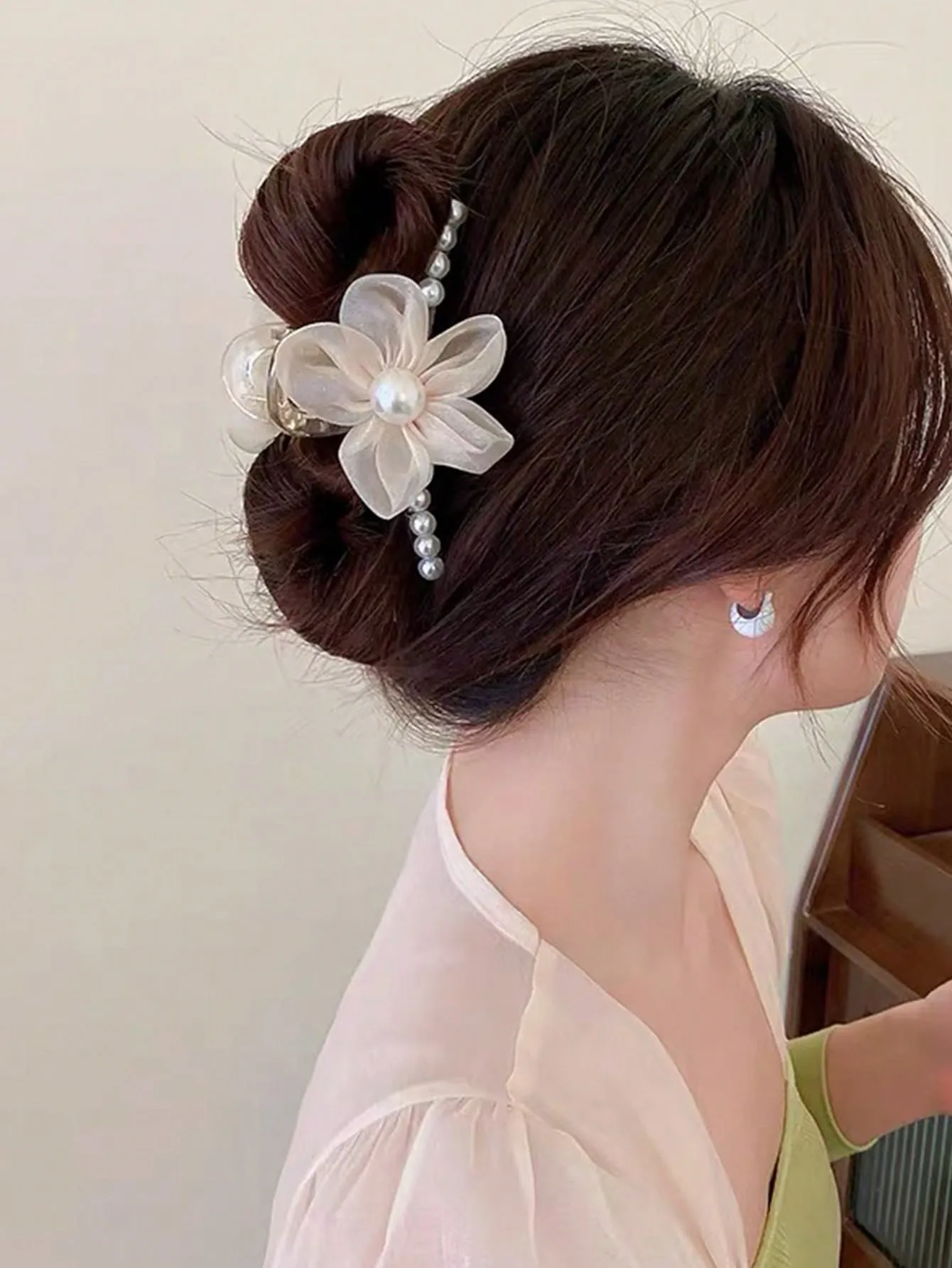 1pc Mesh Flower & Faux Pearl Decor  Hair Claw