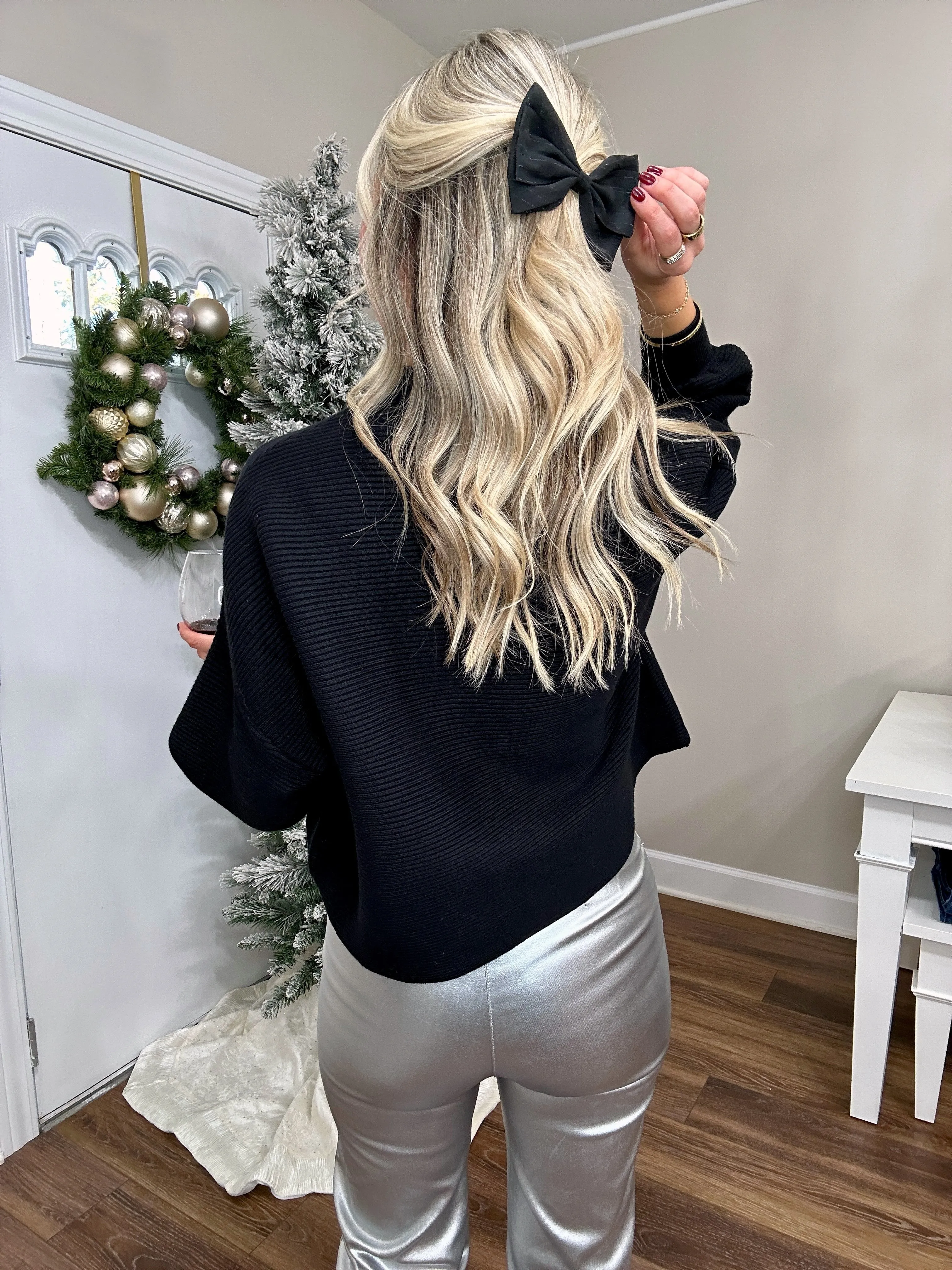 A Classic Look Hair Bow