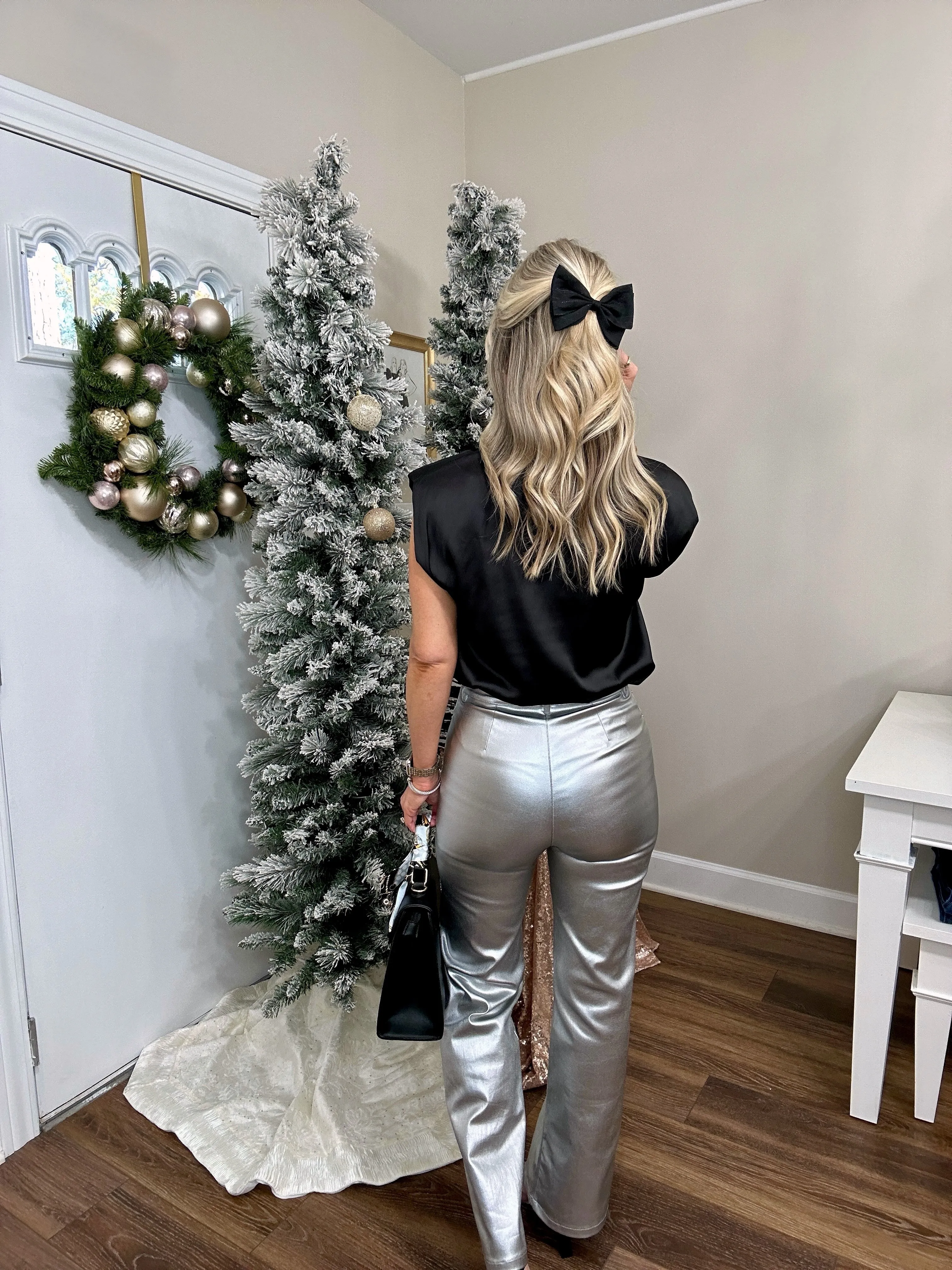 A Classic Look Hair Bow