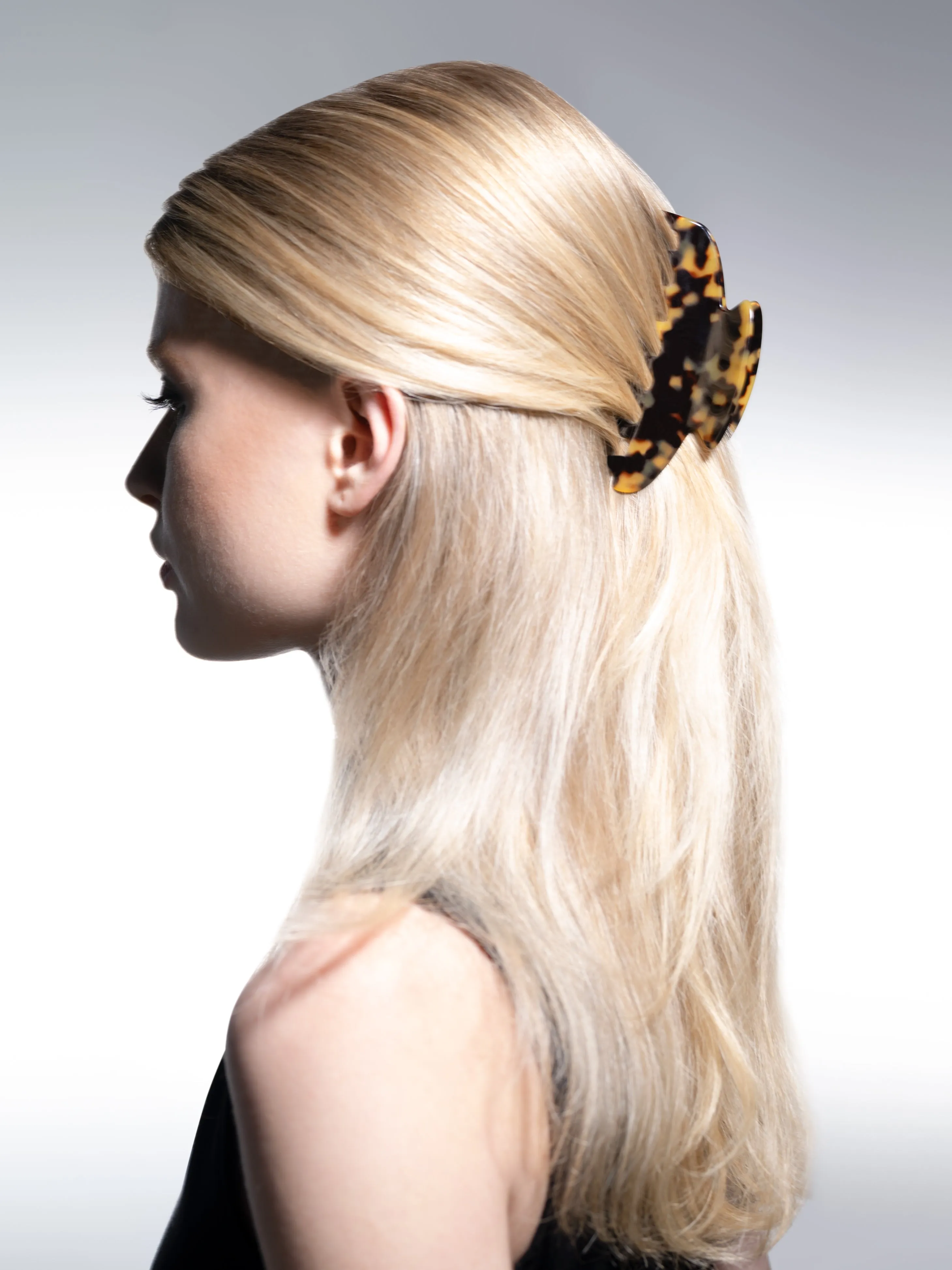 Abrielle Extra Large Black Claw Clip