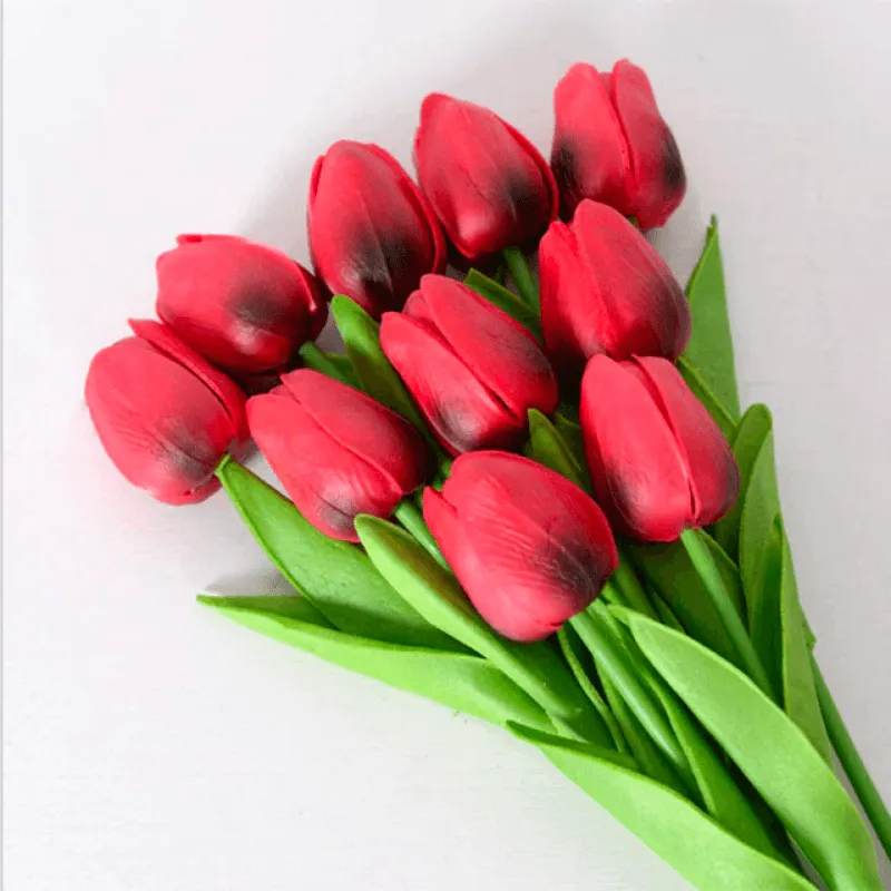 Artificial Tulip Bouquet Decor – Timeless Tulip Elegance