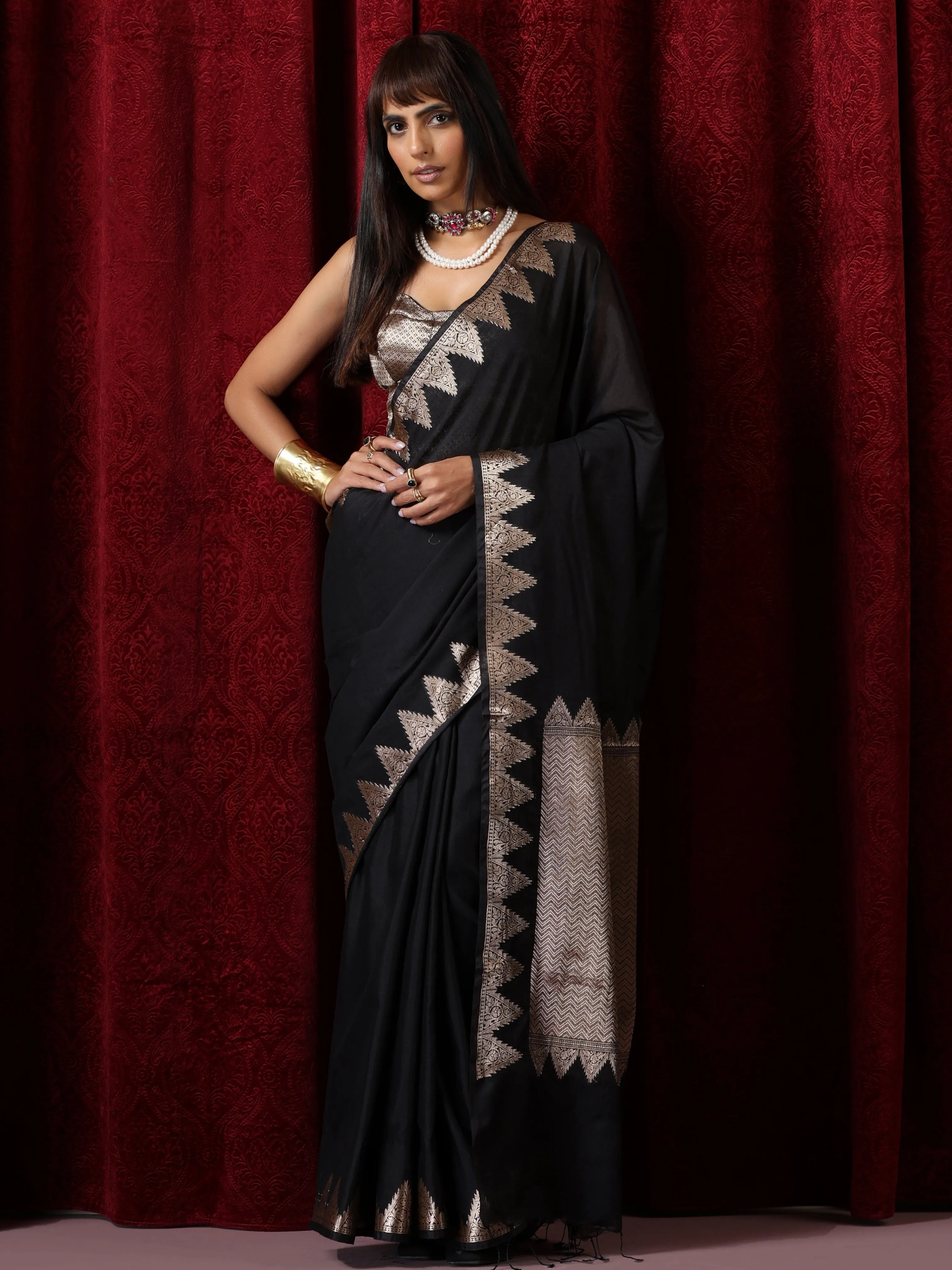 Banaras Black Temple Mul Mul Cotton Silk Saree with Blouse Fabric