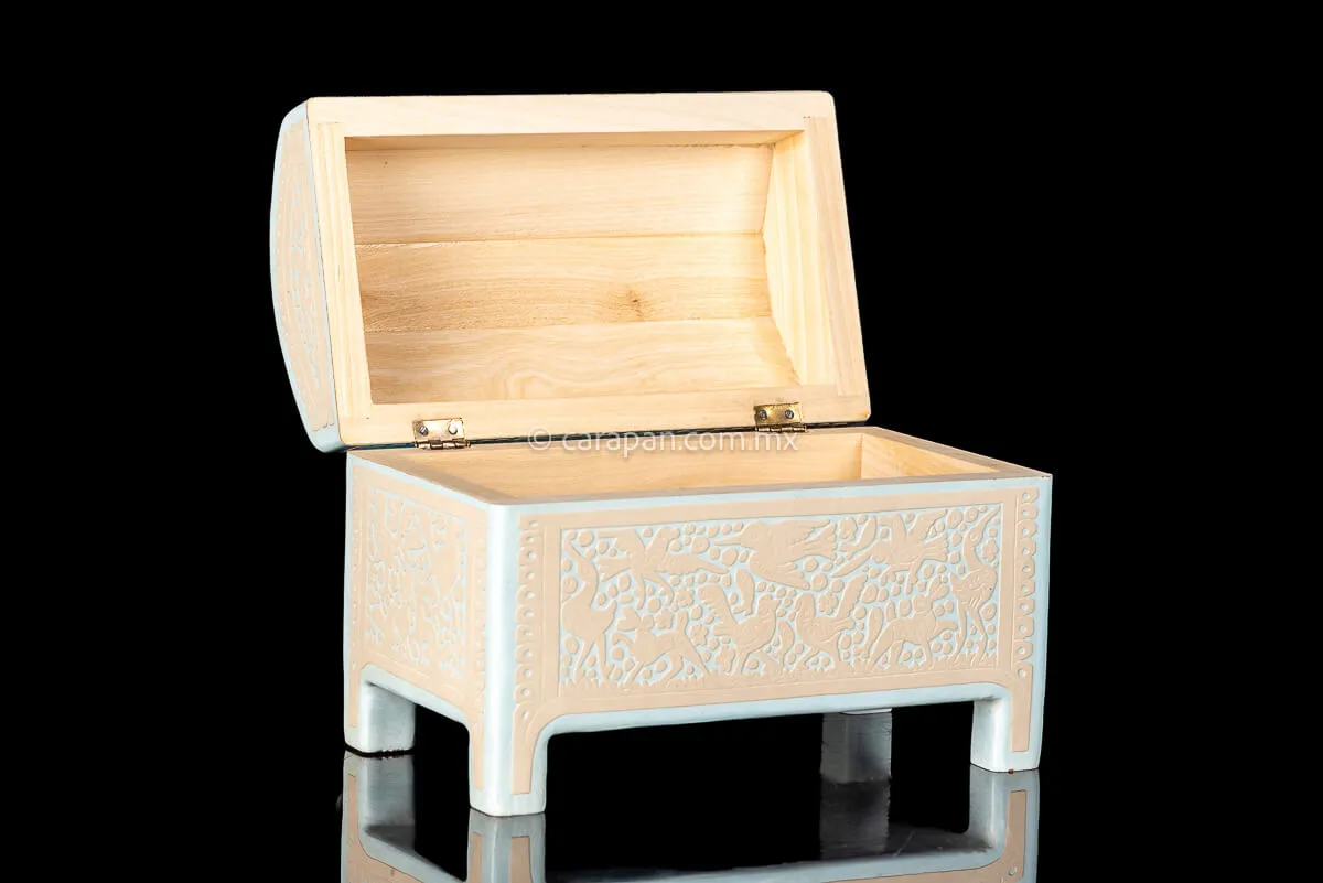 Beige over White Mexican Lacquered Wood Box