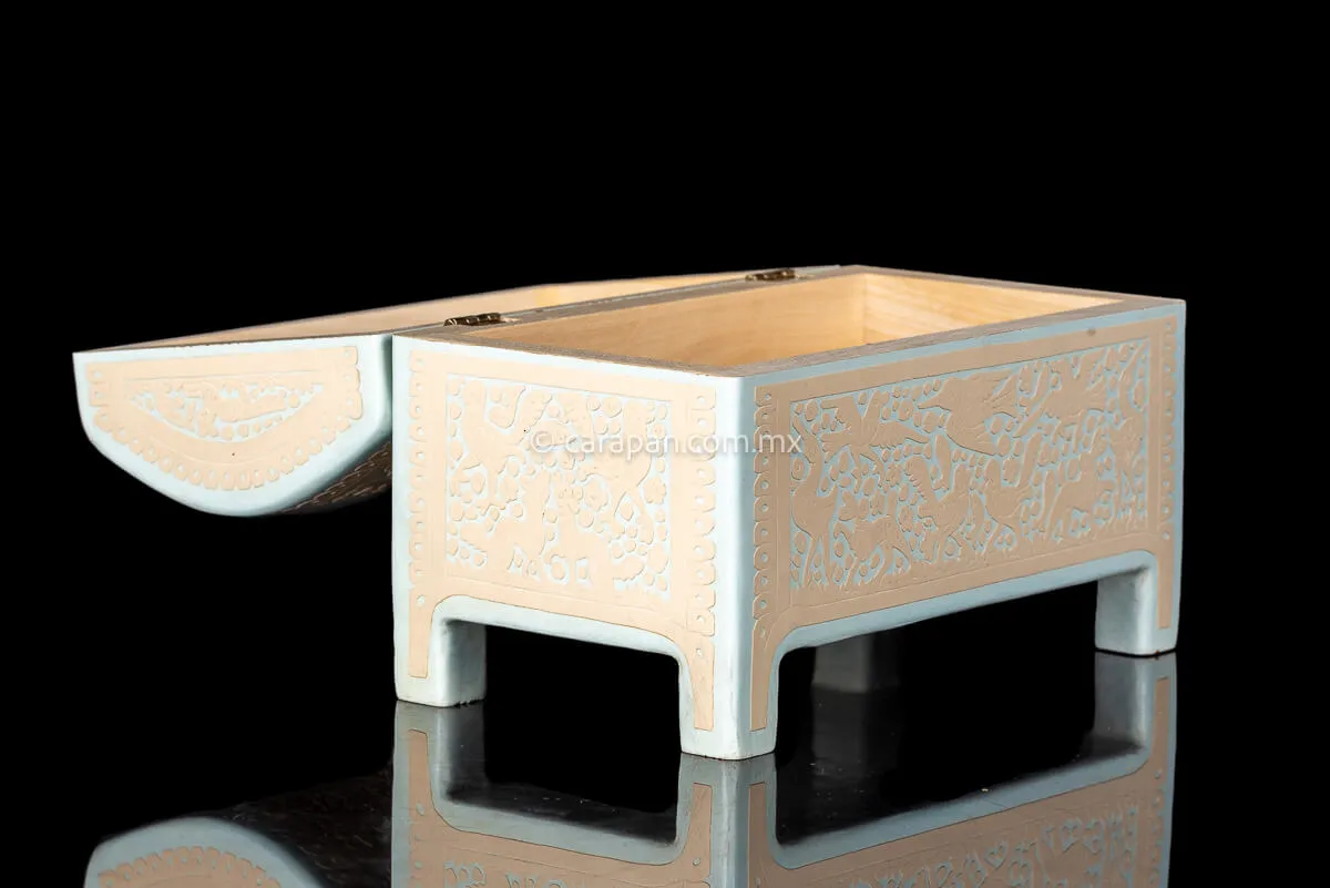 Beige over White Mexican Lacquered Wood Box