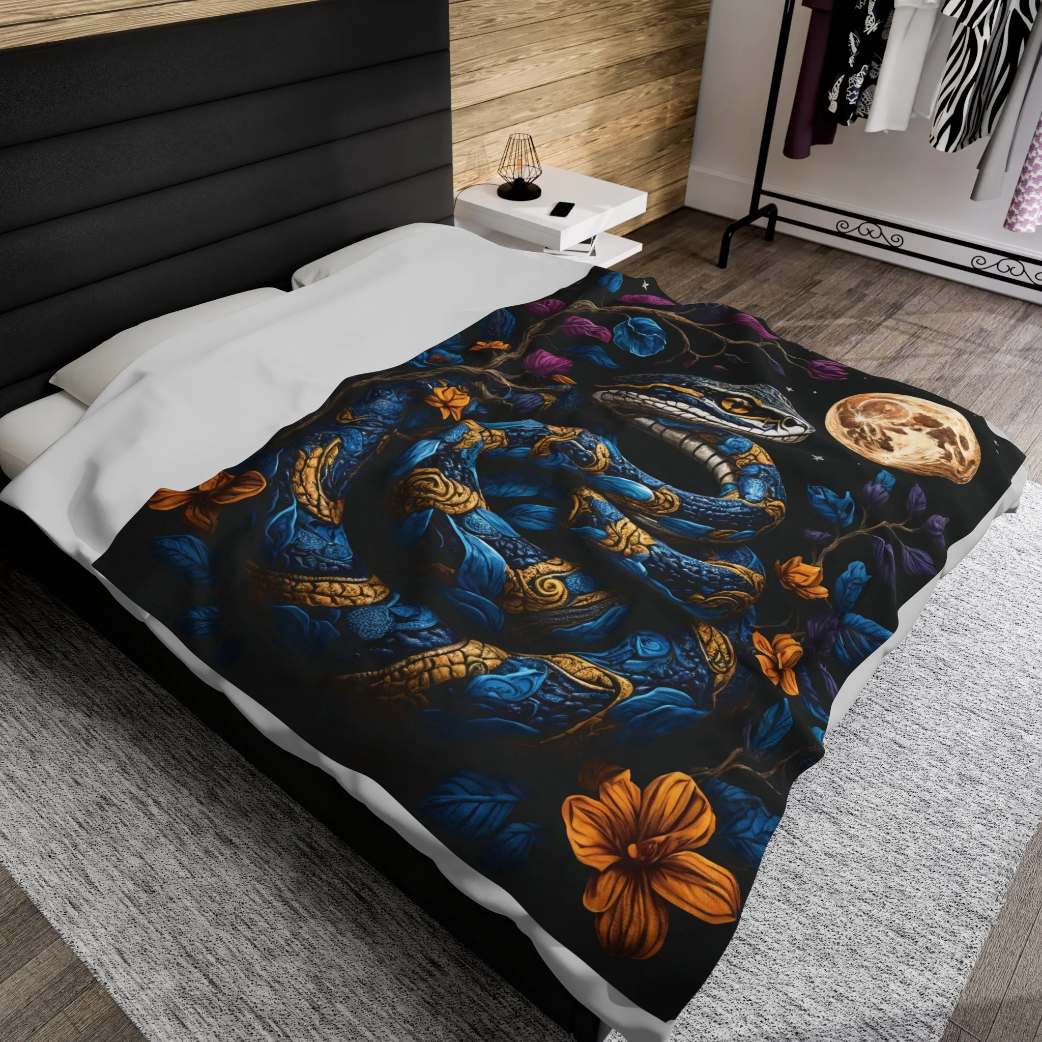 Blue Snake Velveteen Plush Blanket
