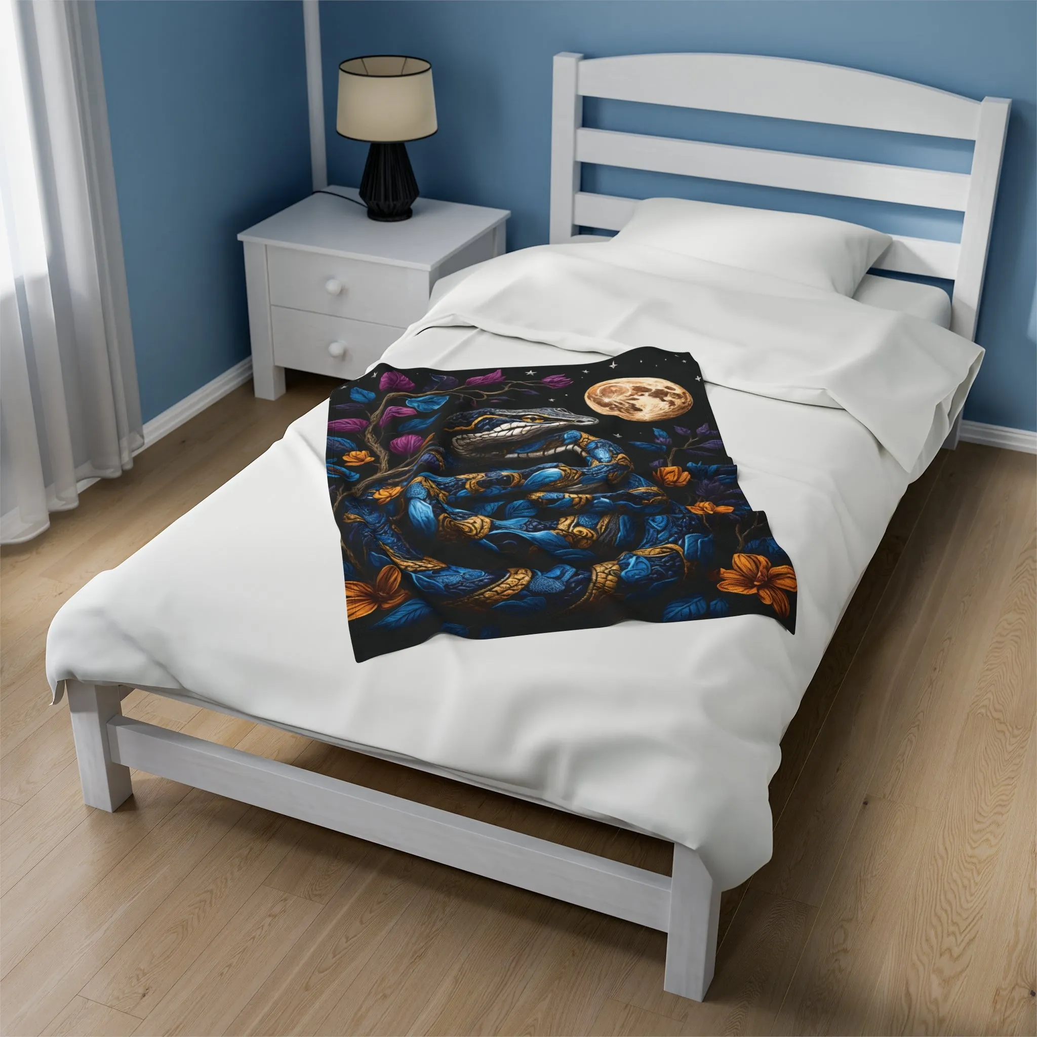Blue Snake Velveteen Plush Blanket