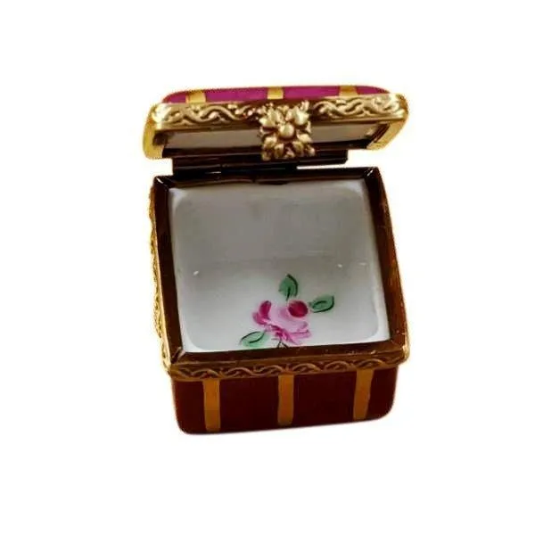 Burgundy Square with Gold Stripes and Flowers