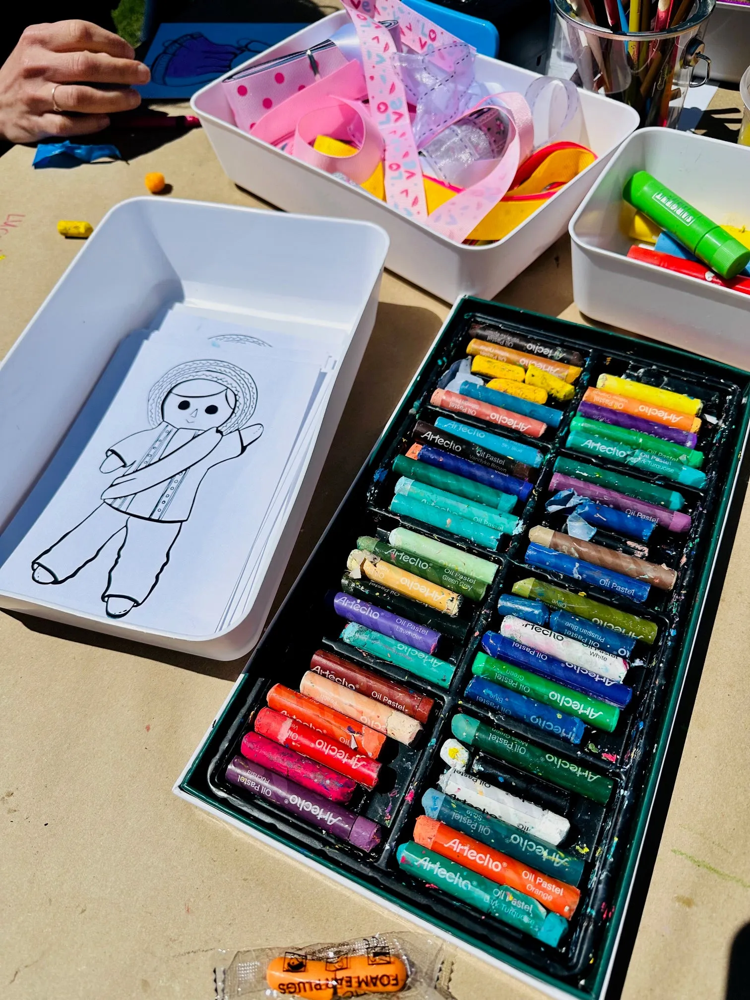 Calcomanías "stickers" de muñecas para el Día del niño/2