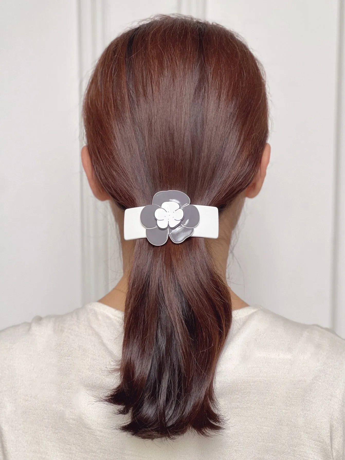 Camellia Medium White Black Hair Clip