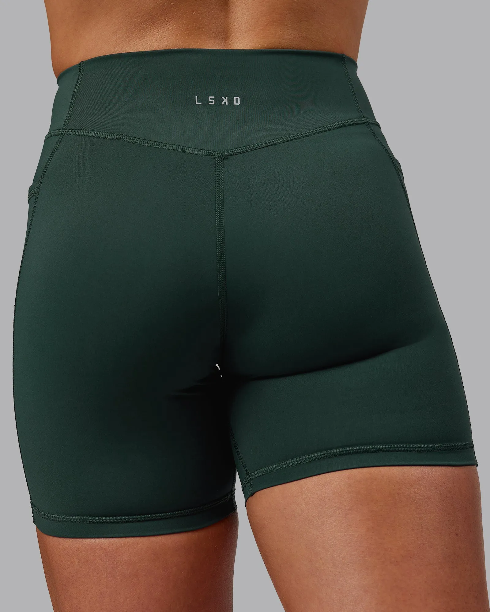 Elite Mid Short Leggings - Vital Green