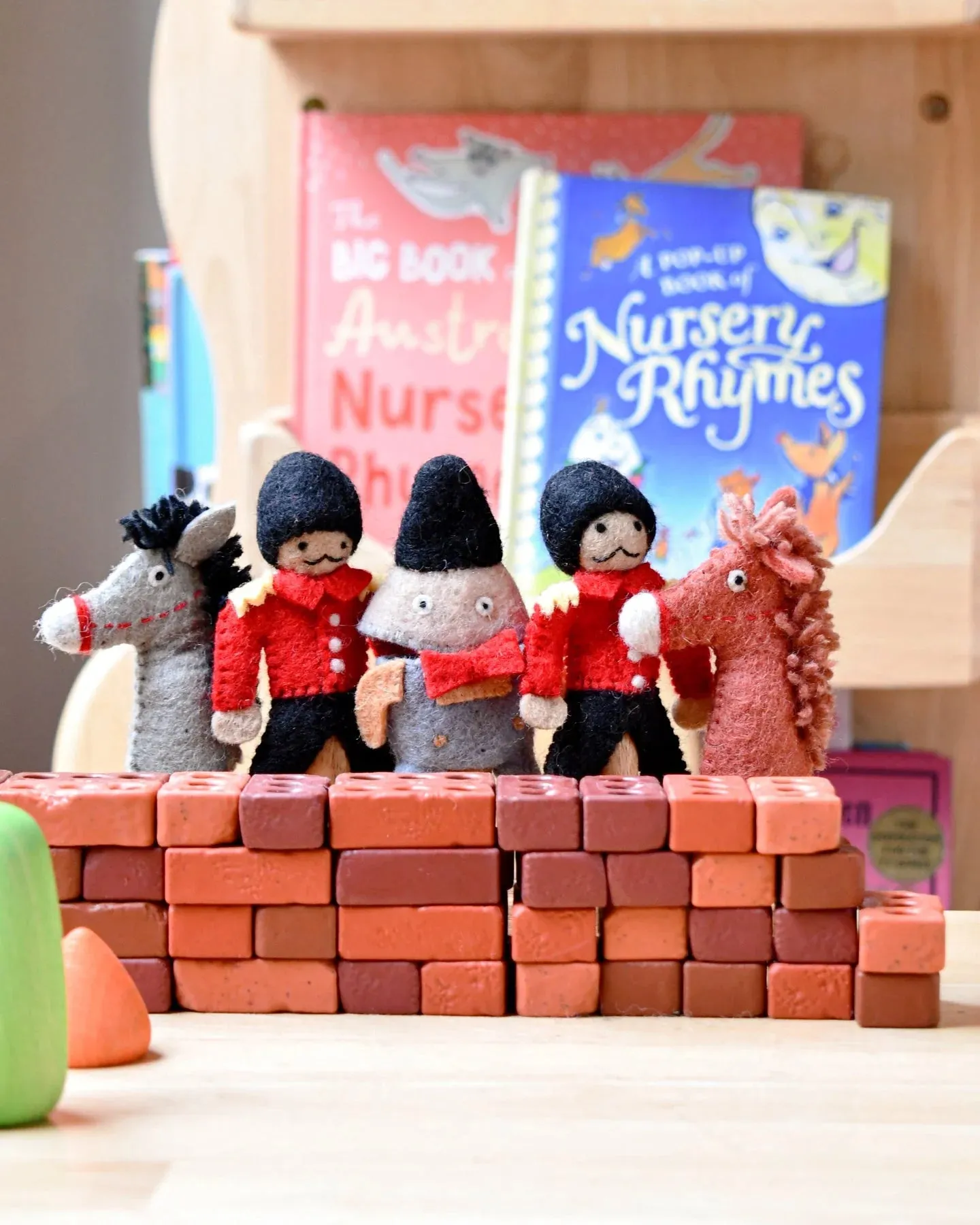 Humpty Dumpty Felt Finger Puppet Set