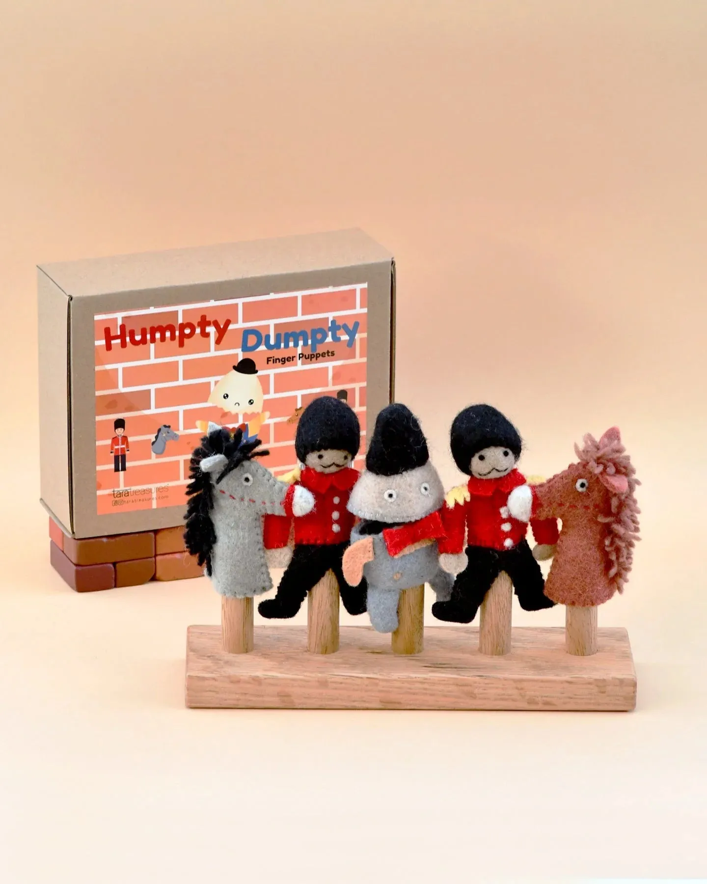 Humpty Dumpty Felt Finger Puppet Set