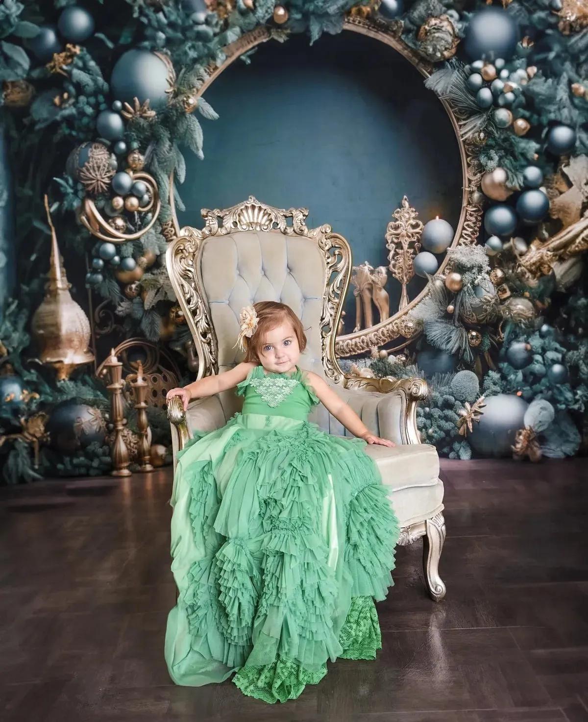 Kate Christmas Vintage Green Wall Big Wreath Fleece Backdrop Designed by Emetselch