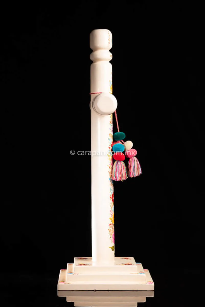 Mexican Lacquered Cross in beige with flowers.