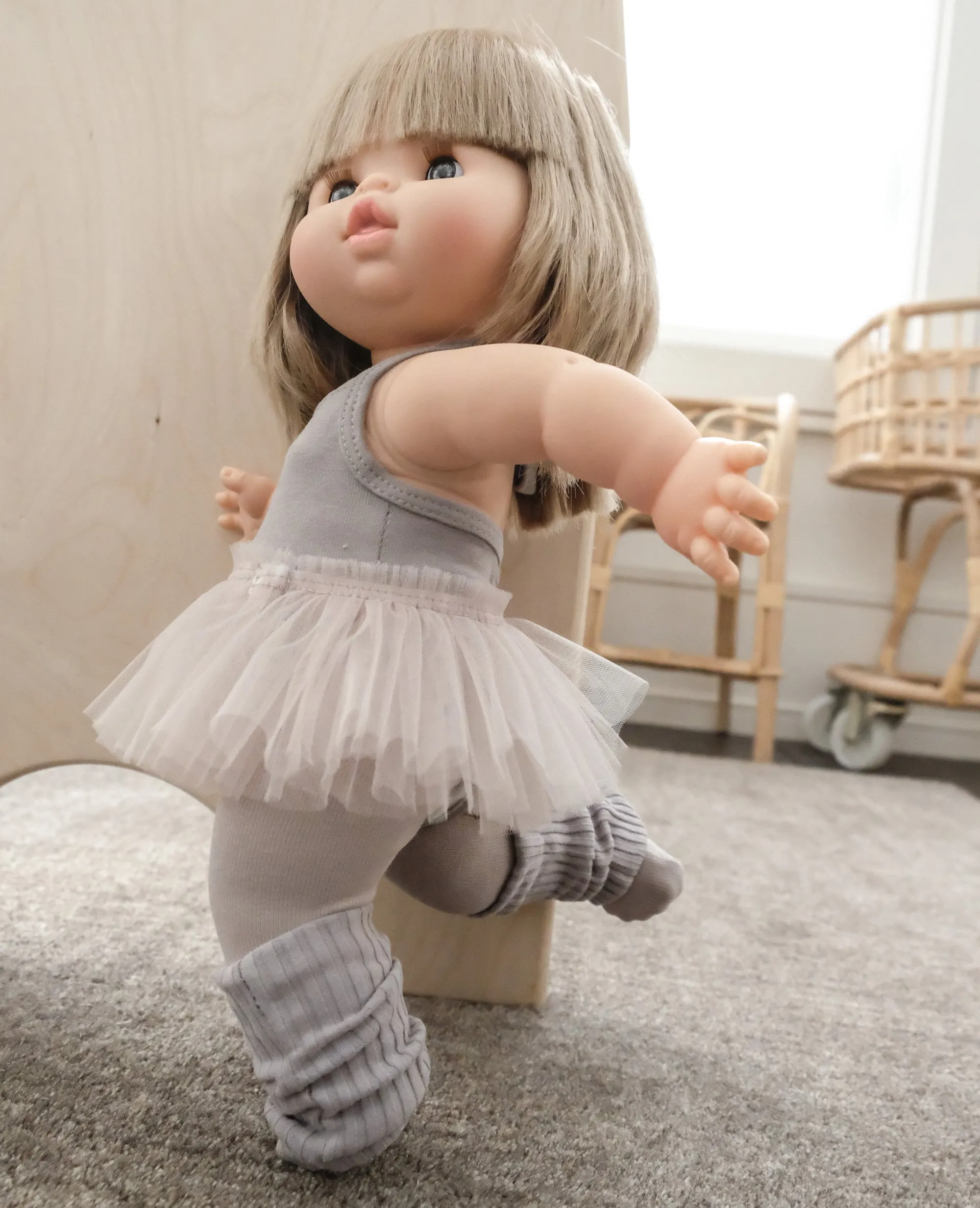 Minikane Sleepy Yzé doll