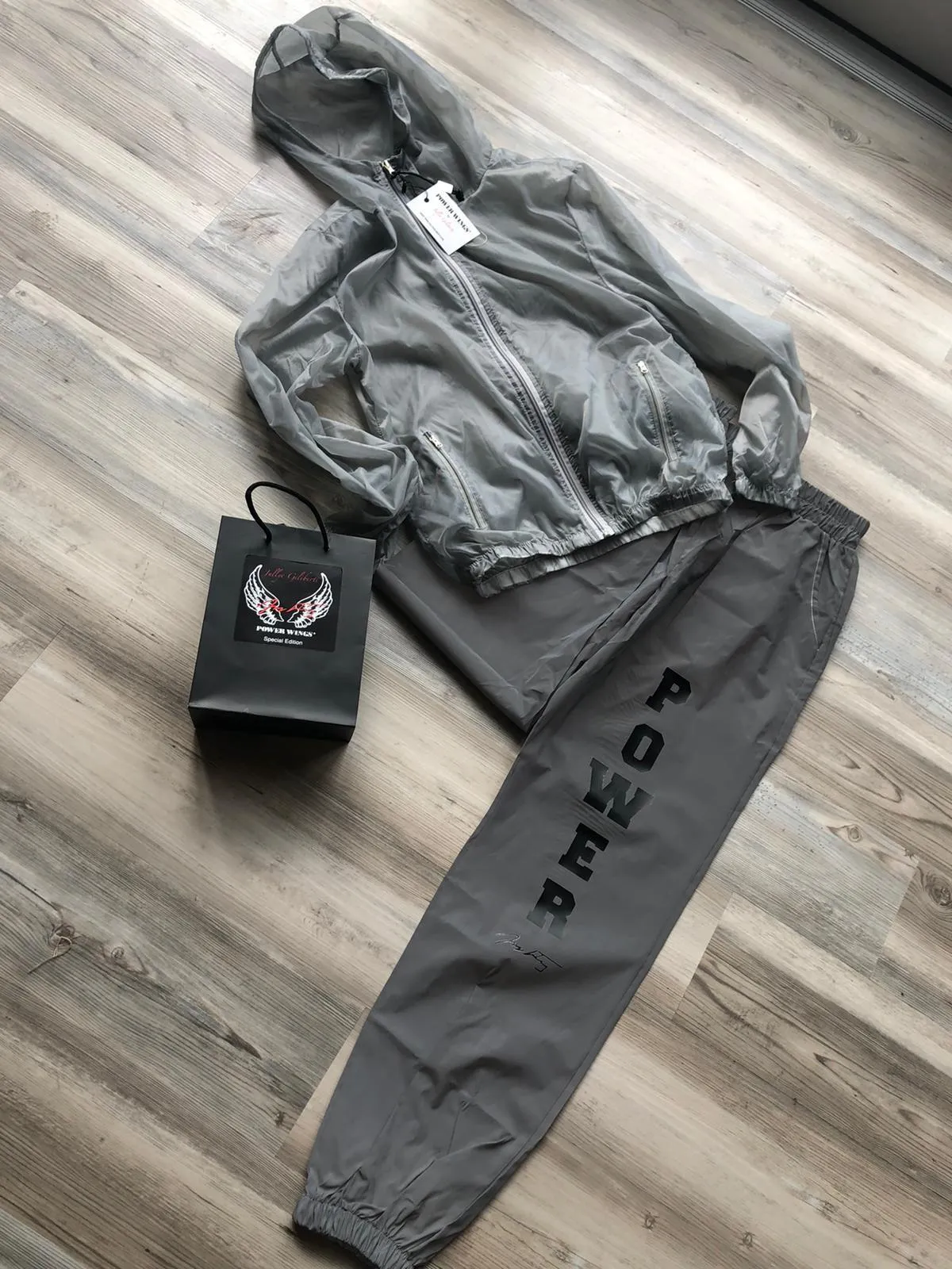 Pants Reflective Collection Color Gray - Power Wings By Jullye Giliberti