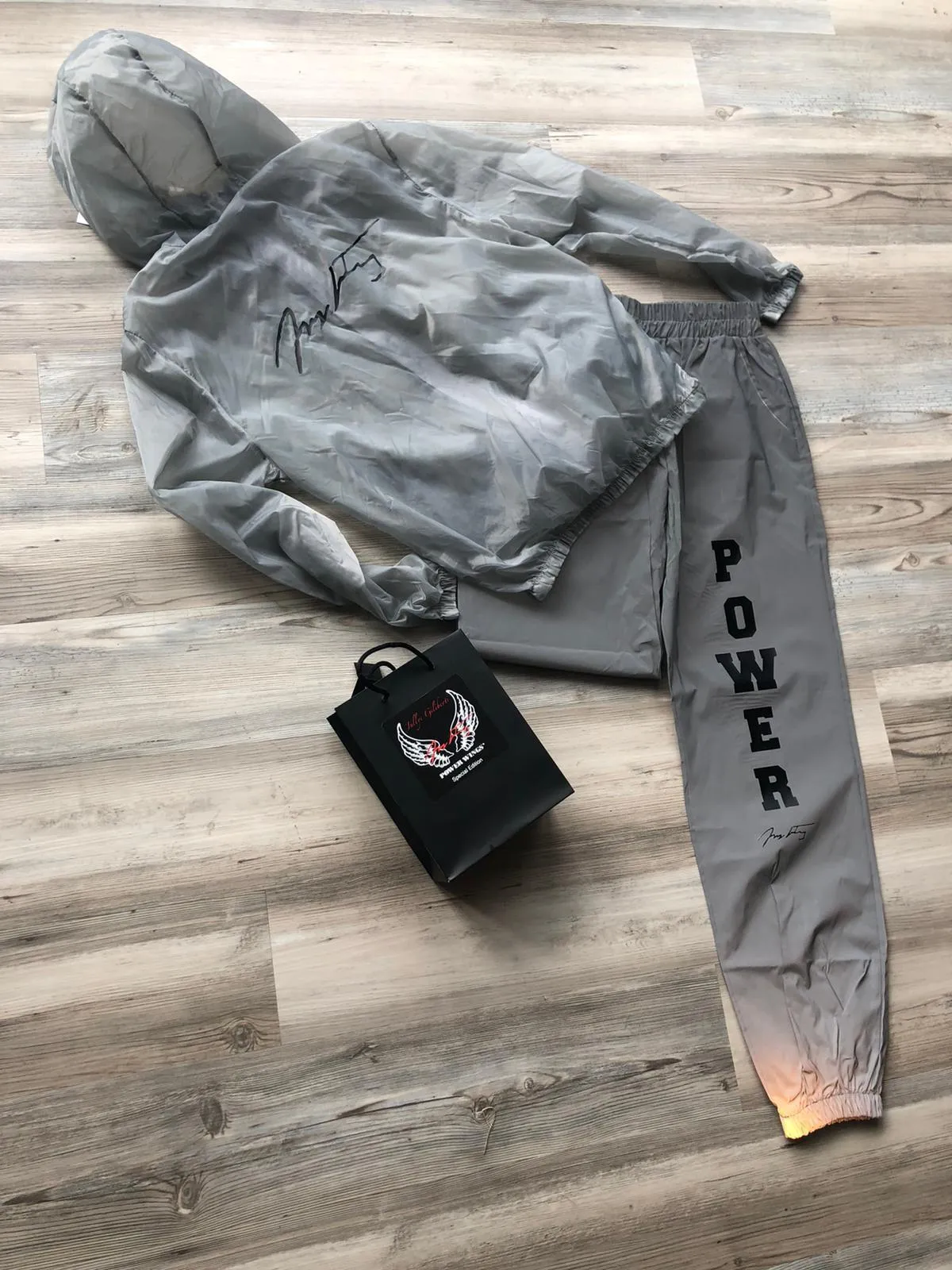 Pants Reflective Collection Color Gray - Power Wings By Jullye Giliberti