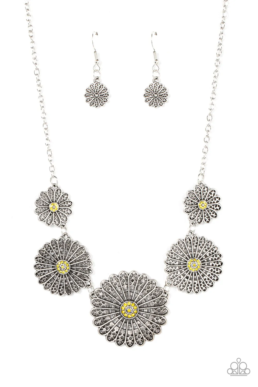 Paparazzi - Marigold Meadows - Yellow Necklace