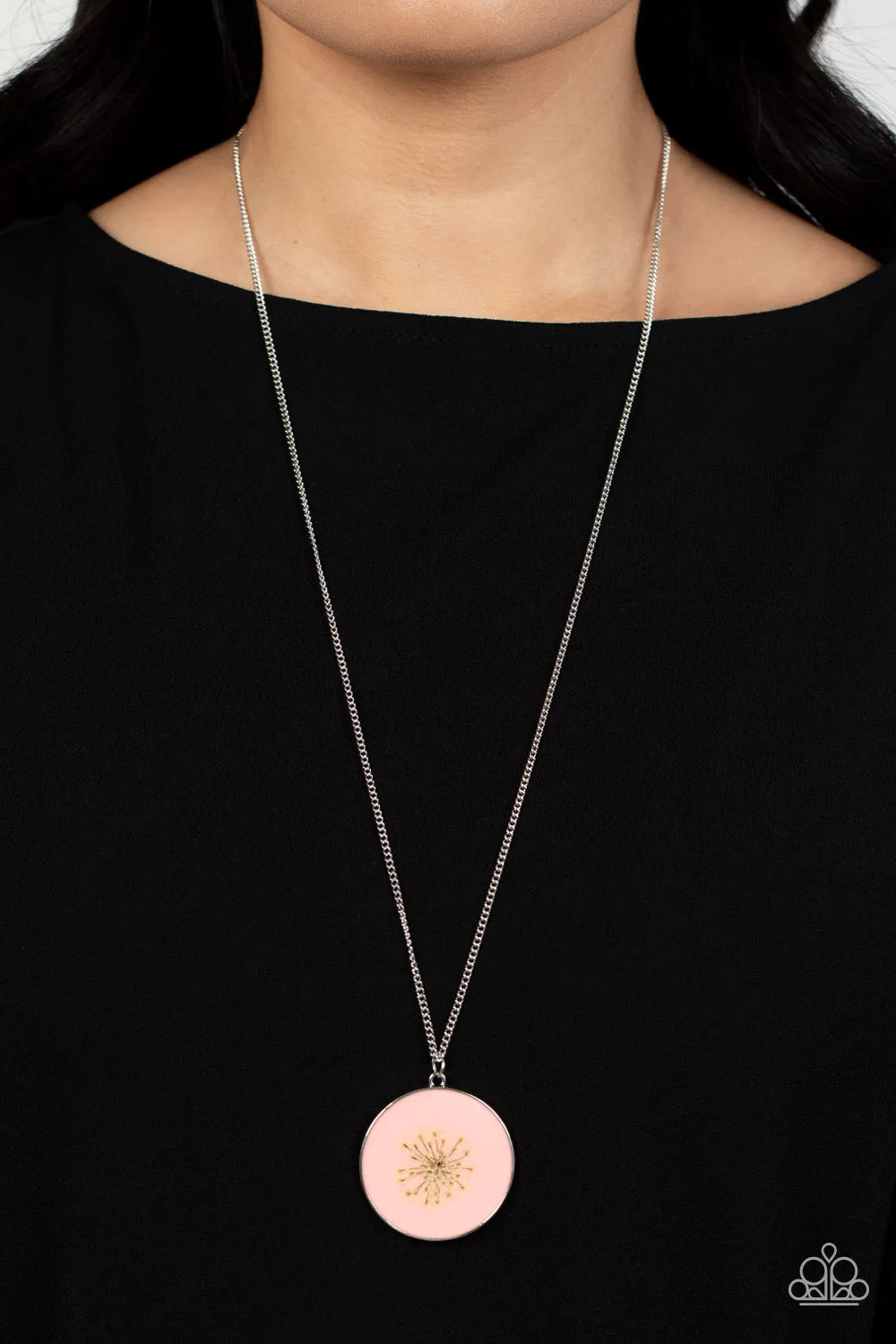 Paparazzi " Prairie Picnic " Silver Metal & Flower in Pink Acrylic Pendant Necklace Set