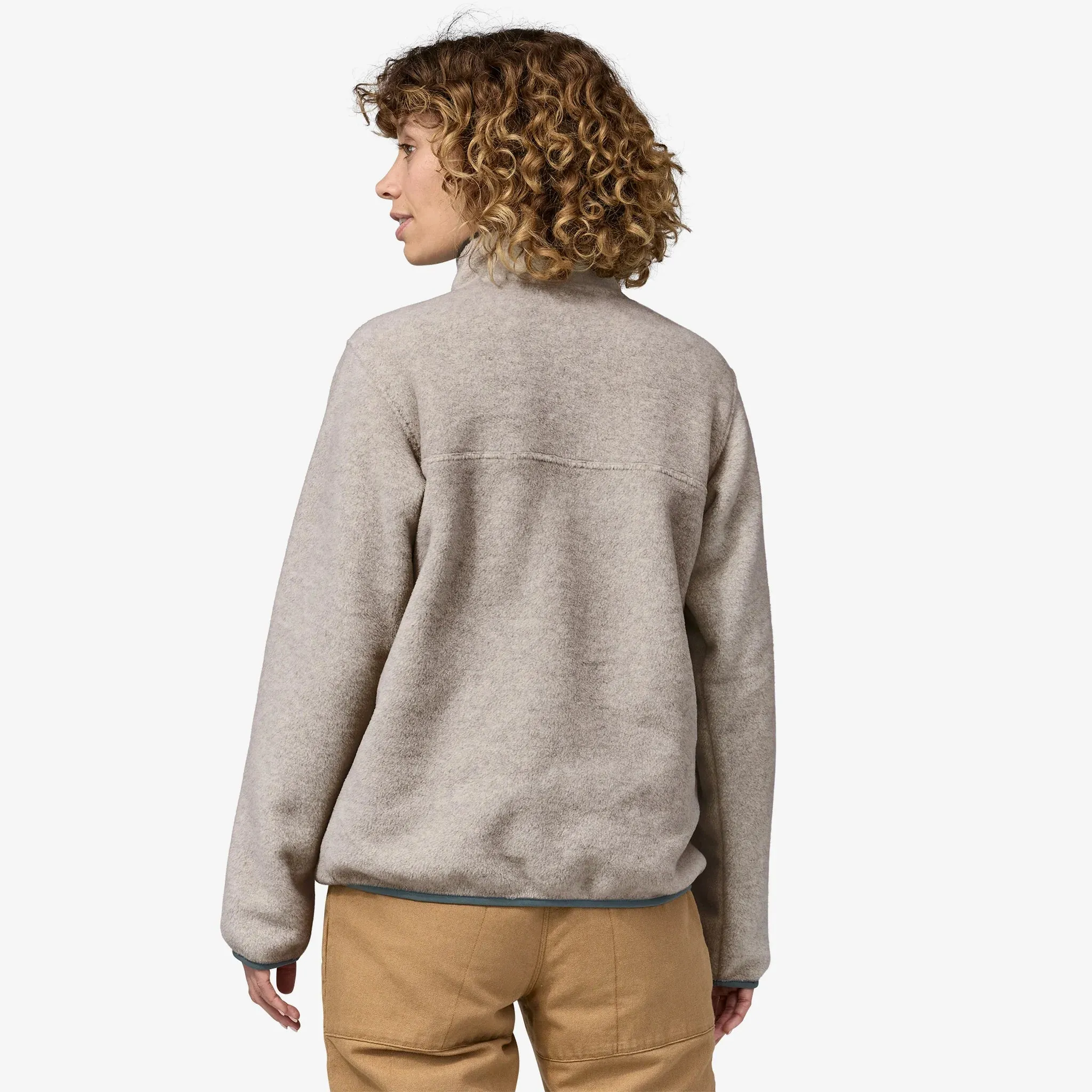 Patagonia W Light Weight Synch Snap-T Pullover - Oatmeal Heather w/Nouveau Green