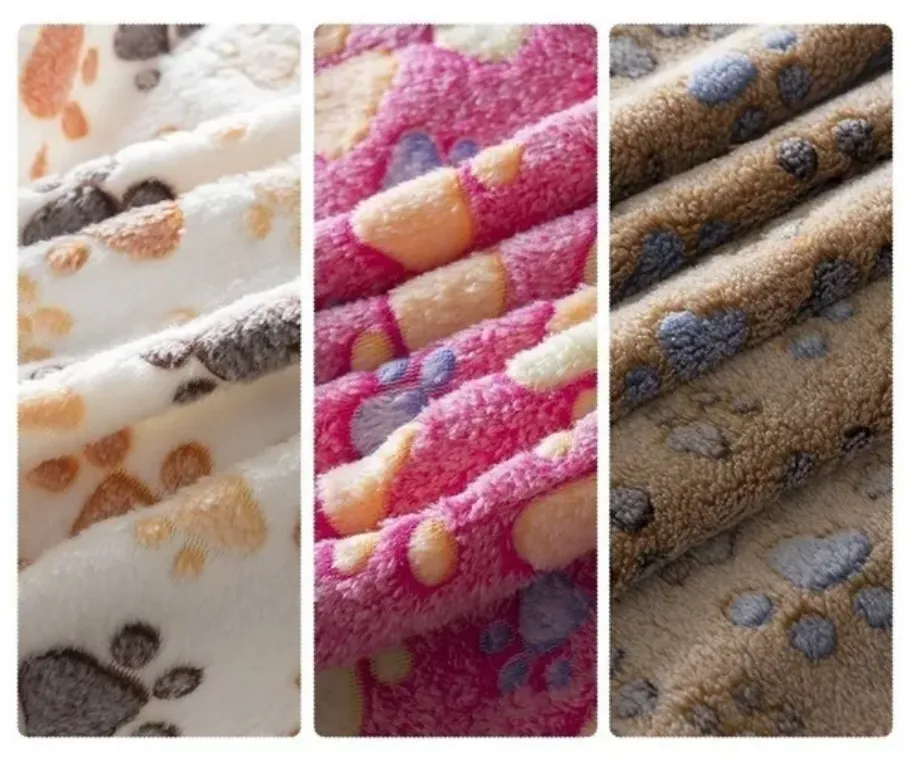 Pet Soft and Fluffy High Quality Pet Blanket Cute Cartoon Pattern Pet Mat Warm and Comfortable Blanket for Cat and Dogs