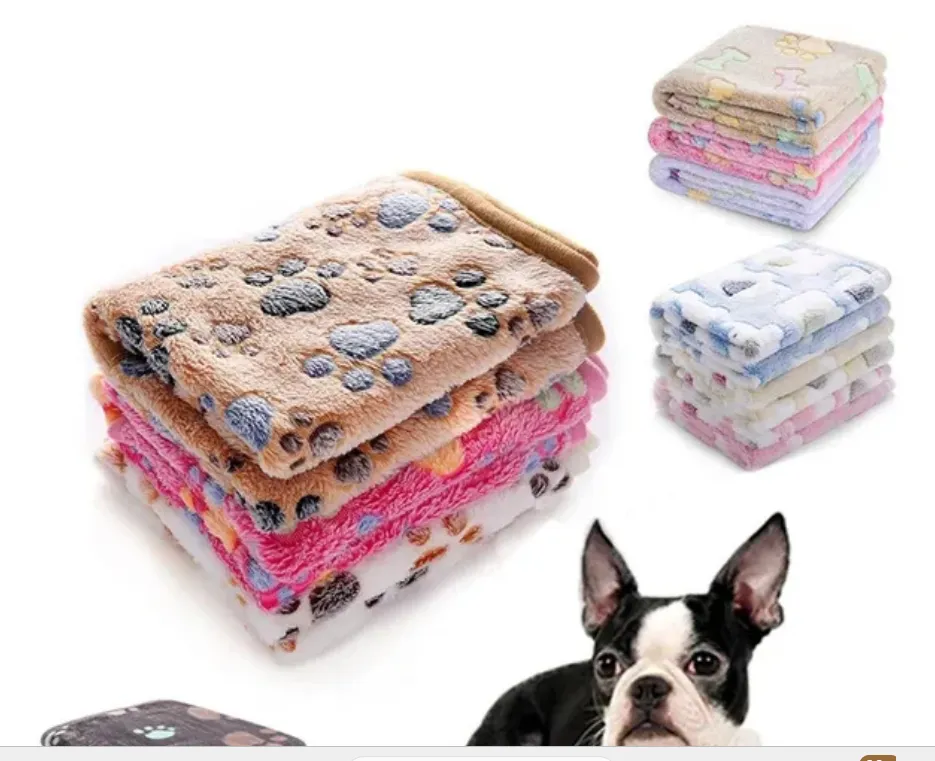 Pet Soft and Fluffy High Quality Pet Blanket Cute Cartoon Pattern Pet Mat Warm and Comfortable Blanket for Cat and Dogs