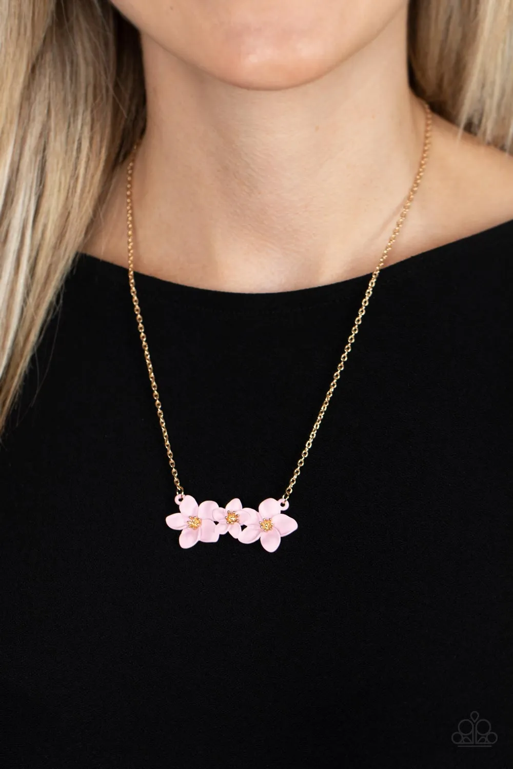 "Petunia Picnic" Gold Metal & Triple Pink Acrylic Flowers Necklace Set