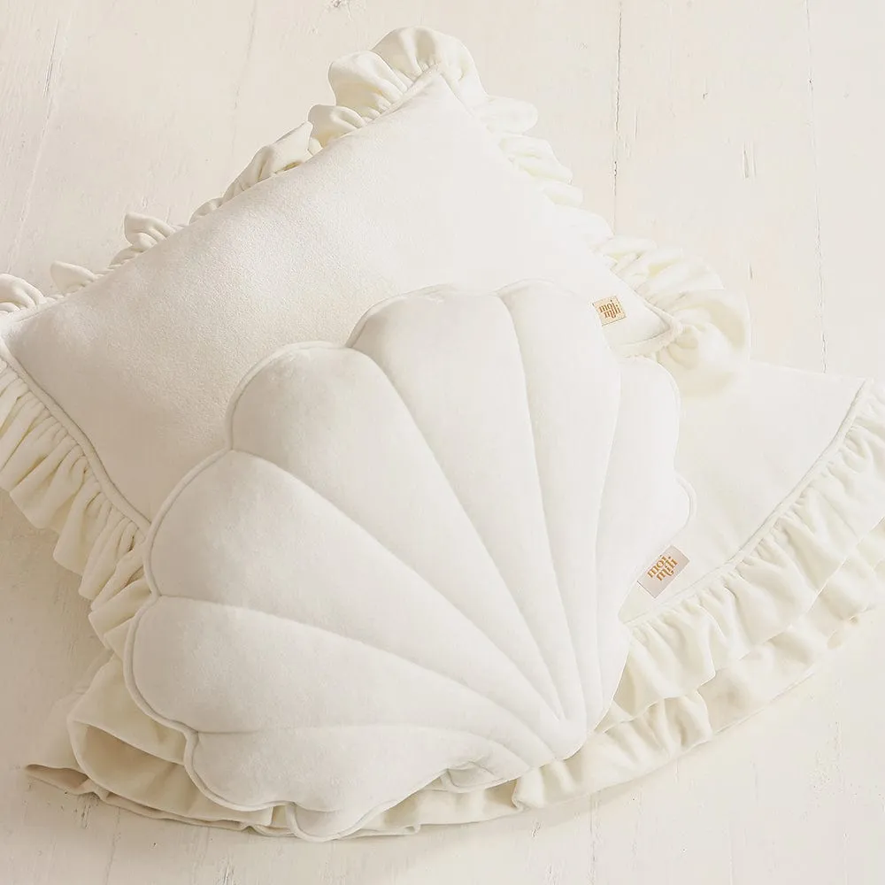 Soft Velvet Mat With Frill - White