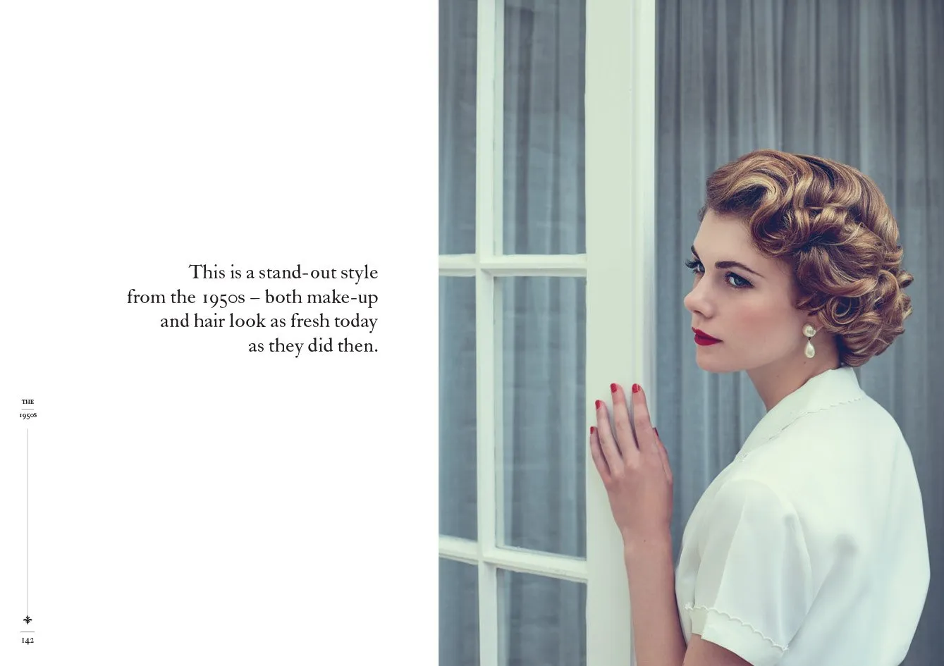 Timeless: A Century of Iconic Looks by Louise Young & Lou Sheppard (Hardback)